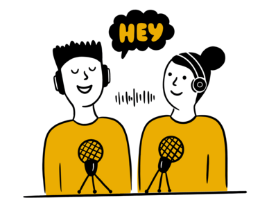 Die comichafte Grafik von zwei Personen, die vor zwei Mikrophonen sitzen und offenbar miteinander sprechen soll einen Podcast symbolisieren. Über den beiden ist eine Sprechblase mit dem Wort Hey zu sehen.
